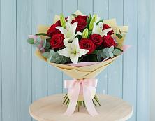 Букет цветов из:  Лилии и Розы в Черемушках Курской области