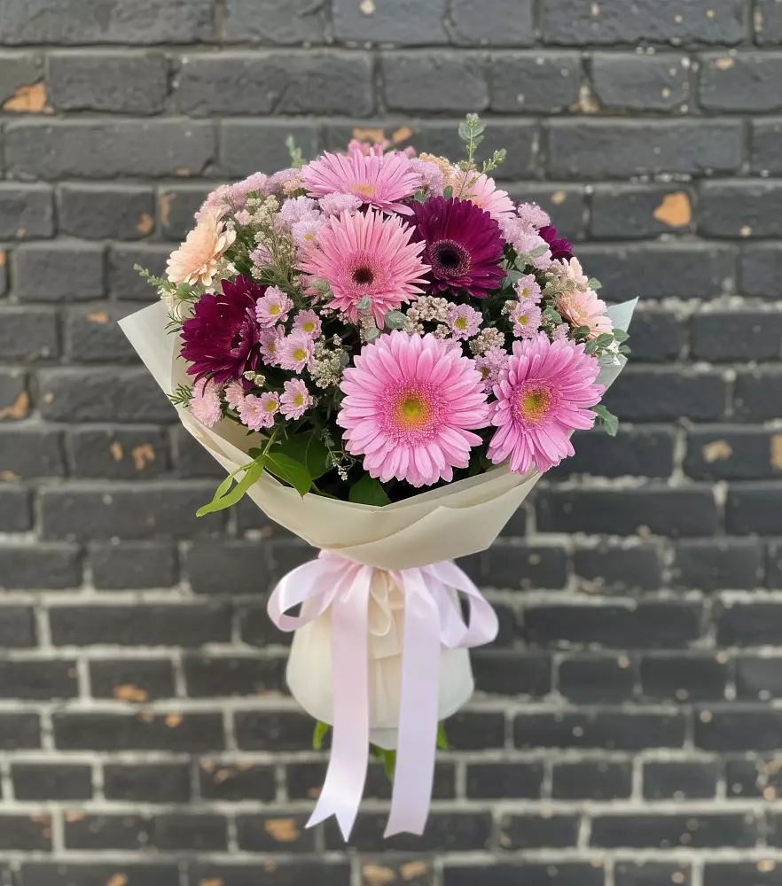 Букет цветов из: Герберы и Хризантемы в Черемушках Курской области