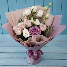 Букет цветов из:  Розы и Лизиантусы в Черемушках Курской области