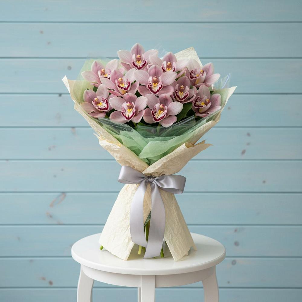 Букет цветов из: Орхидеи и Розы в Черемушках Курской области