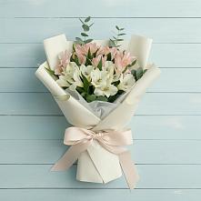 Букет цветов из:  Альстромерии в Черемушках Курской области