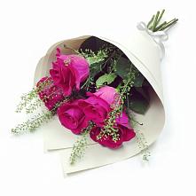 Букет цветов из:  Розы в Черемушках Курской области