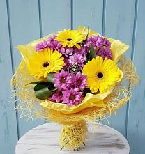 Букет цветов из:  Хризантемы и Герберы в Черемушках Курской области