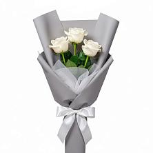 Букет 3 белые розы в Черемушках Курской области