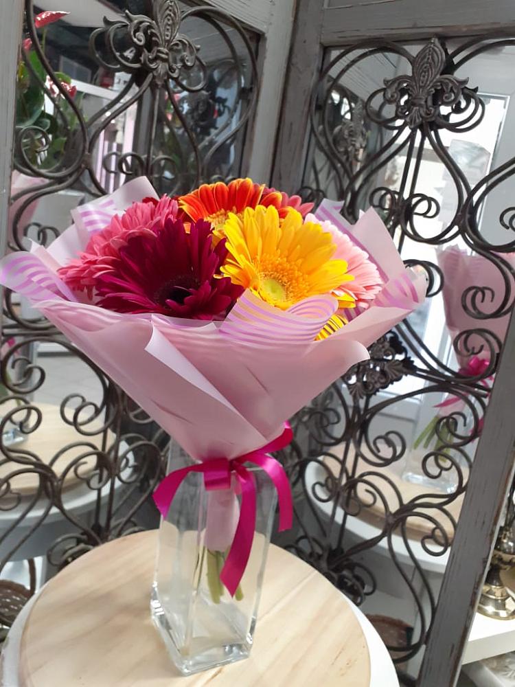 Букет цветов из: Герберы в Черемушках Курской области