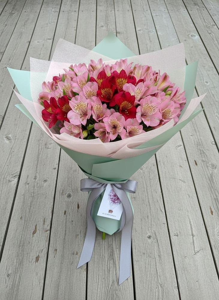 Букет цветов из: Альстромерии в Черемушках Курской области