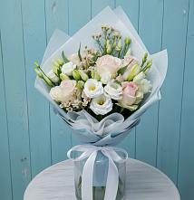 Букет цветов из:  Розы и Лизиантусы в Черемушках Курской области