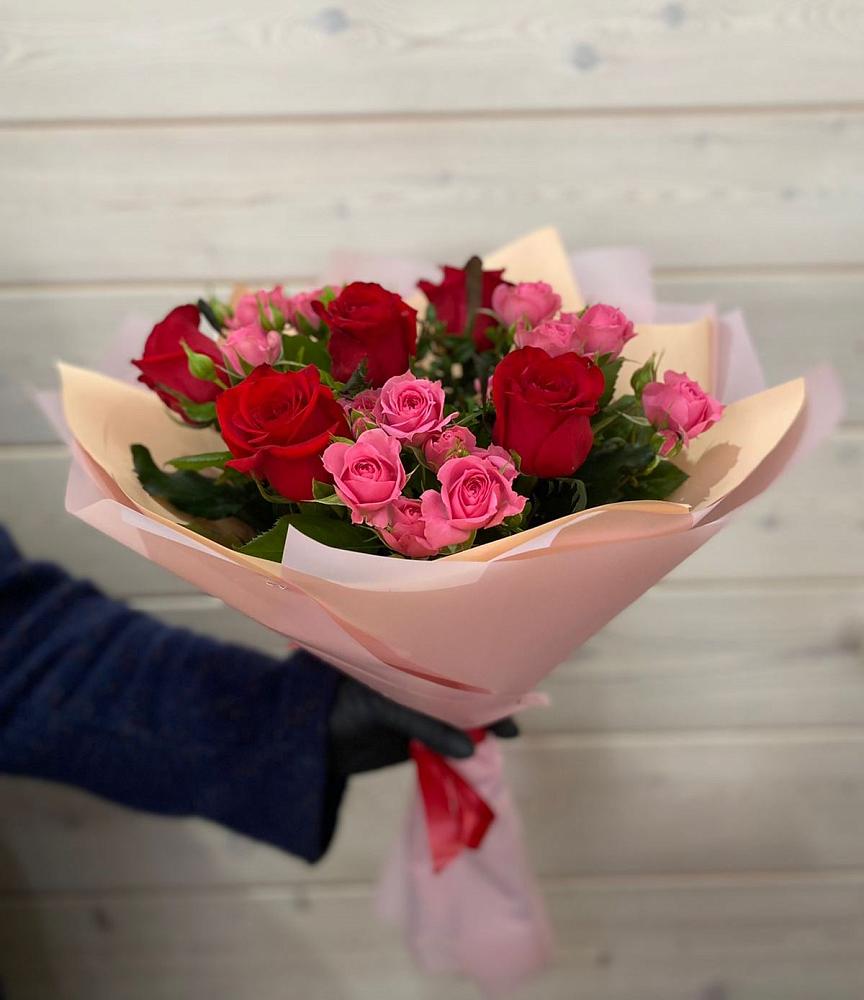 Букет цветов из: Розы в Черемушках Курской области
