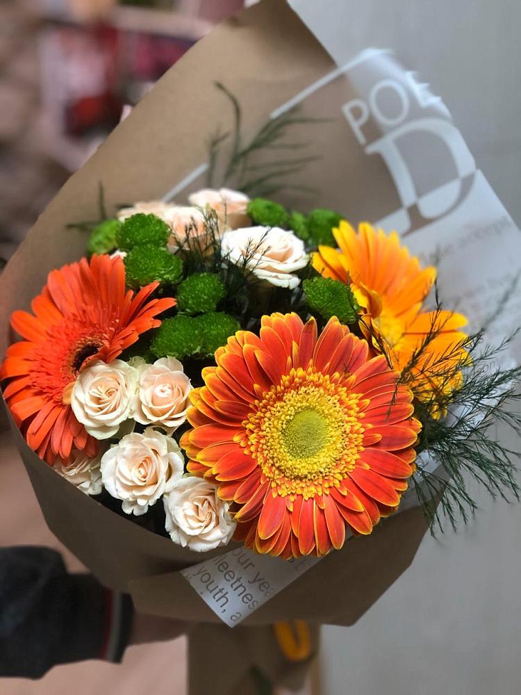 Букет цветов из: Герберы, Хризантемы и Розы в Черемушках Курской области