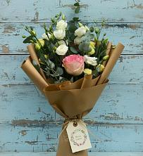 Букет цветов из:  Розы и Лизиантусы в Черемушках Курской области