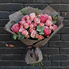 Букет цветов из:  Розы в Черемушках Курской области